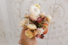 Small Dried flowers bunch, strawflowers, RTS