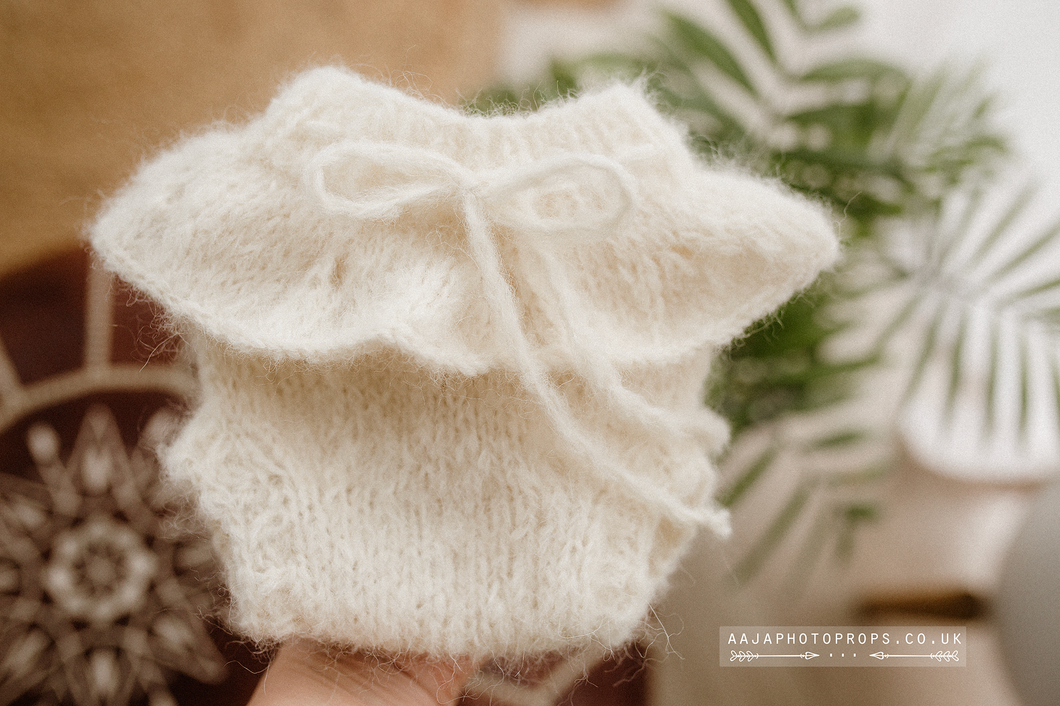 Knitted Baby newborn girl bloomers, frilly, made to order