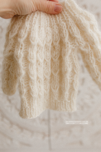 Load image into Gallery viewer, Baby newborn sweater and bloomers, Cream, chunky, made to order