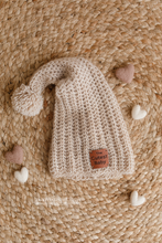 Knitted baby newborn sleepy hat, the cutest baby patch, knot, beige, RTS
