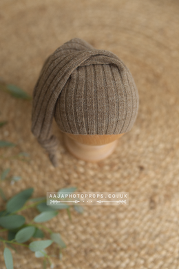 Baby newborn sleepy hat, knot, taupe brown, RTS