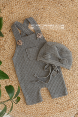 Baby 6-12 months size dungarees and bonnet, grey, bear, RTS