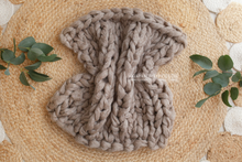 Knitted chunky layer, taupe, RTS