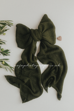 Knitted wrap, dark green, long, RTS