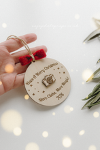 Wooden ornament disc Merry Christmas photographer 2026, camera, RTS