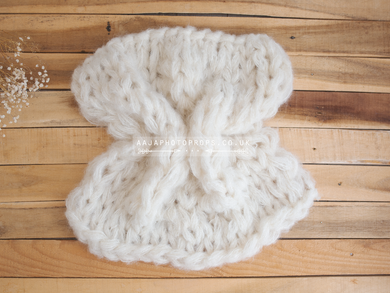 Knitted chunky layer, fluffy soft, cream Photo prop, Made to order